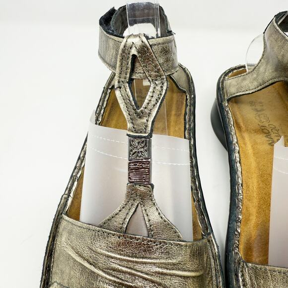 NAOT Metallic Gold Leather Flat Sandals EU 39/US 8 Made in Israel Comfort Shoes - Picture 3 of 10